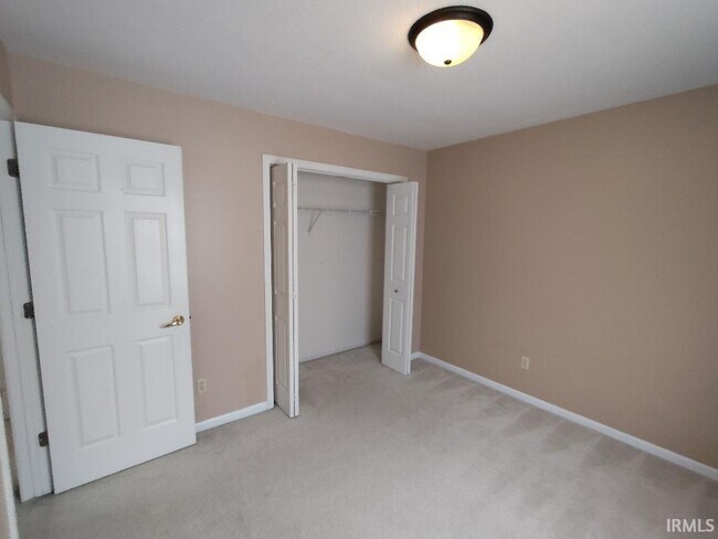 Building Photo - 9509 Hidden Village Pl