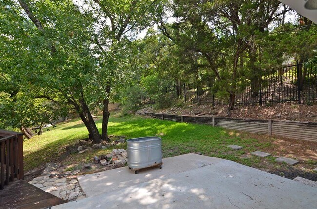 Building Photo - 4714 David Thomas Rd