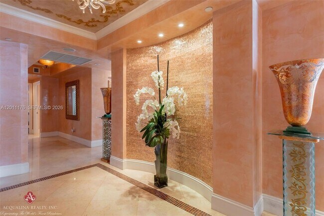 Building Photo - 17875 Collins Ave