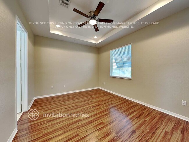 Building Photo - 1382 Vía De Pepi