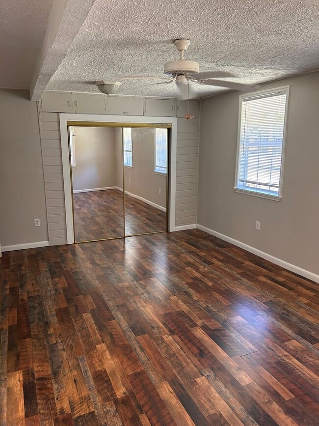 Building Photo - Warner Robins Wonder