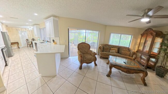 Building Photo - 13484 Jonquil Ct