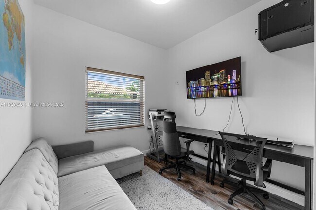 Building Photo - 8317 SW 84th Terrace
