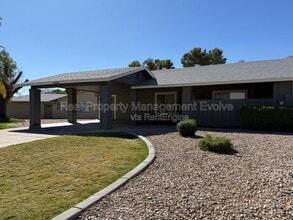 Building Photo - 4849 E Lake Point Cir