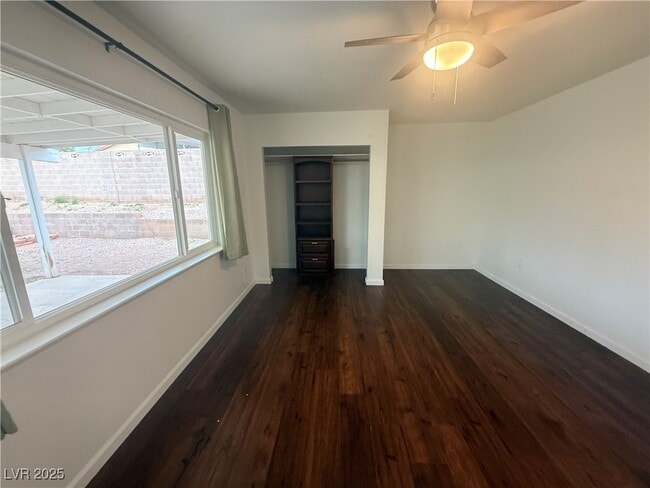 Building Photo - 1502 Christina Dr