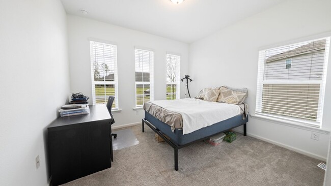 Building Photo - 613 Lancewood Ct
