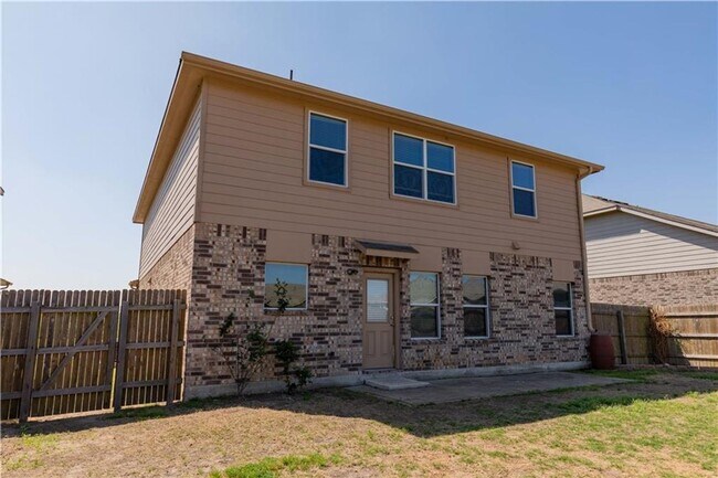 Building Photo - Spacious 4/BR, 2.5/BA Home in Cedar Park –...