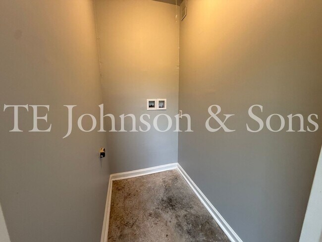 Building Photo - 317 Vineyard Park Ct