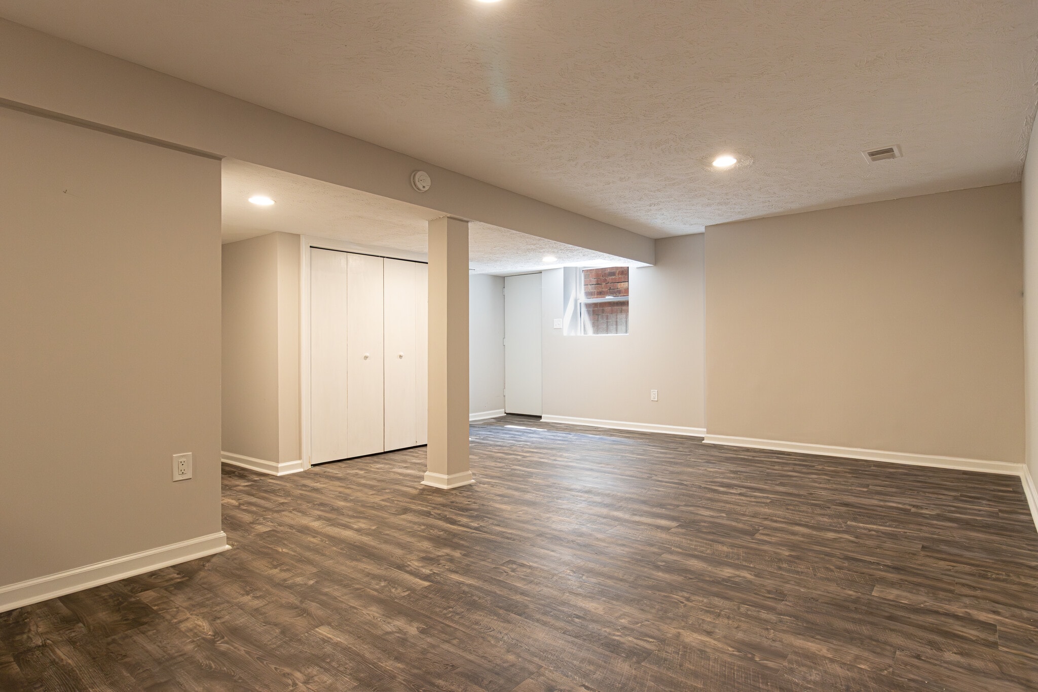 Building Photo - 6558 Gildar St