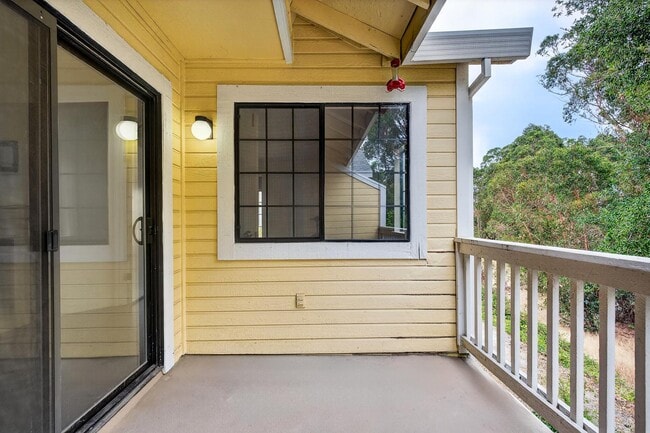 Building Photo - 1202 Devonwood