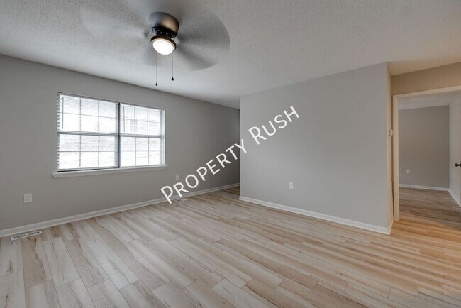 Building Photo - 340 Alpine Dr