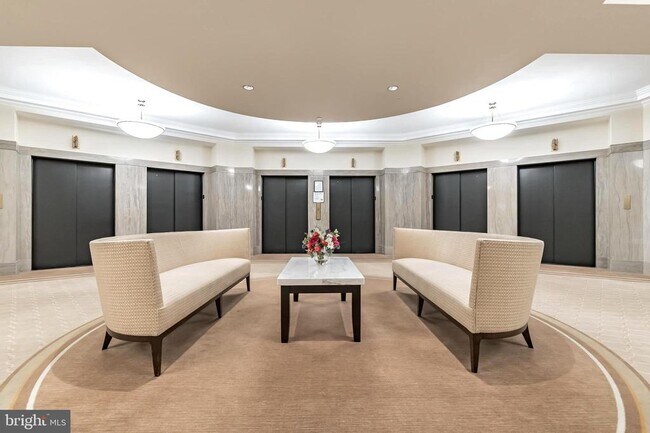 Building Photo - 1600 Arch St