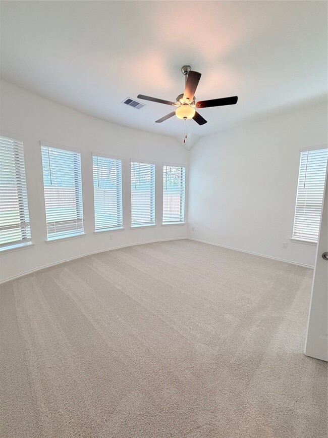 Building Photo - 22403 Sawmill Pass Ln