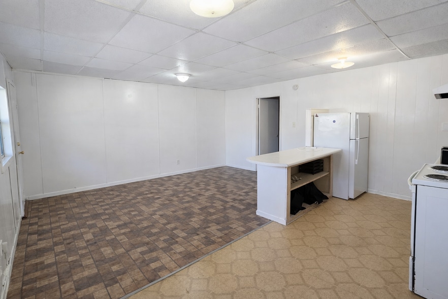 Building Photo - 315 Gaiety Ln