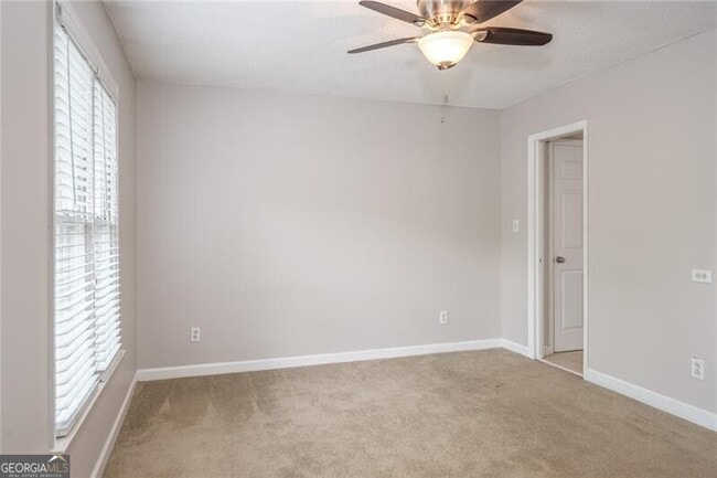 Building Photo - 501 Defoors Landing NW