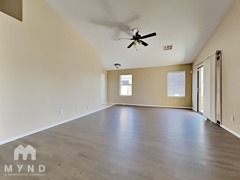 Building Photo - 24484 N Shelton Way