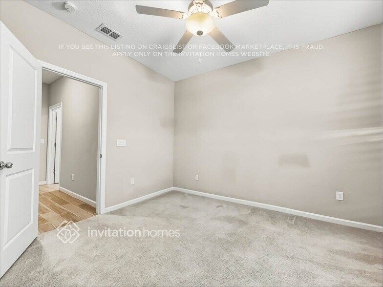 Building Photo - 9835 Lemon Grass Ln