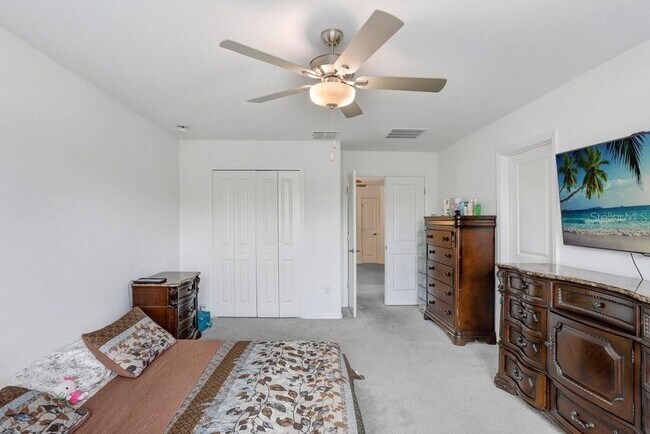 Building Photo - 6384 Ten Acre Ct