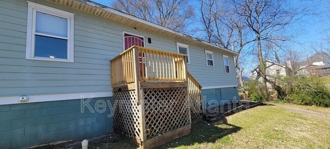 Building Photo - 41 Meldon Ave SE
