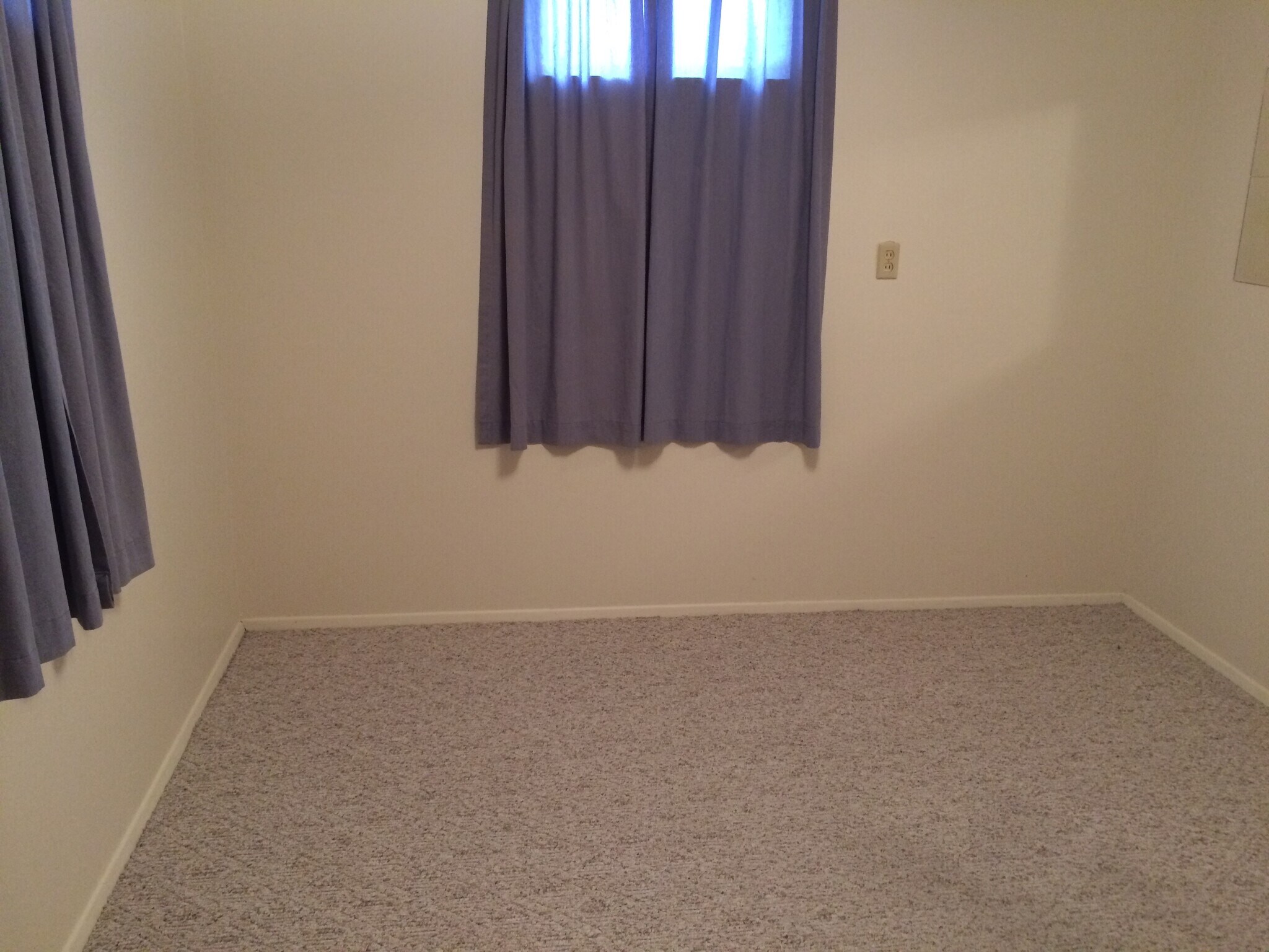 Building Photo - 4026 Ella Ave