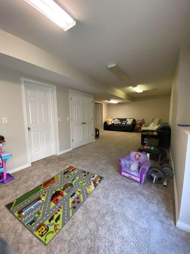 Building Photo - 2177 Market Garden Ln