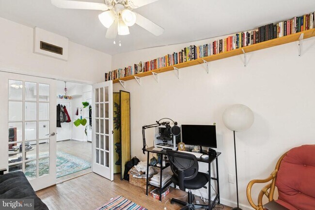 Building Photo - 1333 Pine St