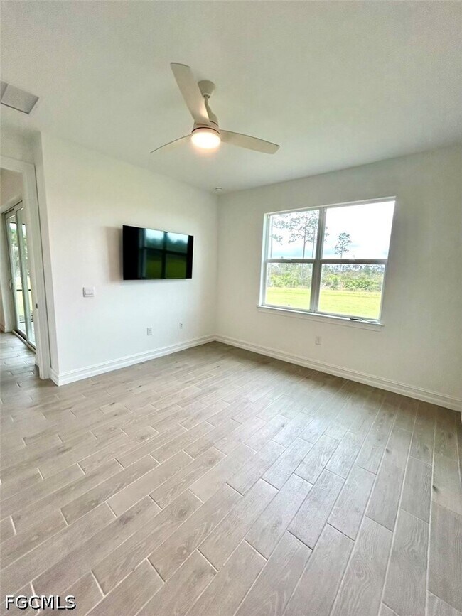 Building Photo - 43806 Blue Heron Ln