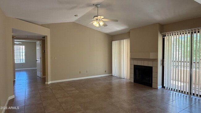 Building Photo - 9750 N 94th Pl