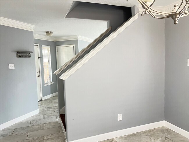 Building Photo - 20035 Oland Way