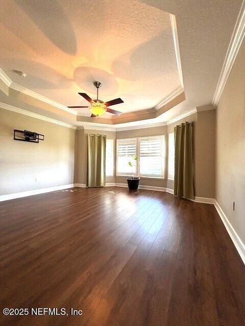 Building Photo - 2035 Medinah Ln