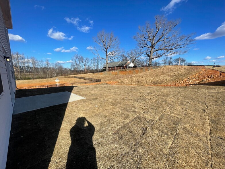 Building Photo - Room in House on Lavender Meadows Ct