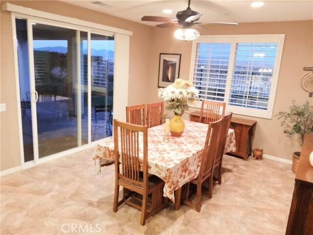 Building Photo - 28934 W Hills Dr