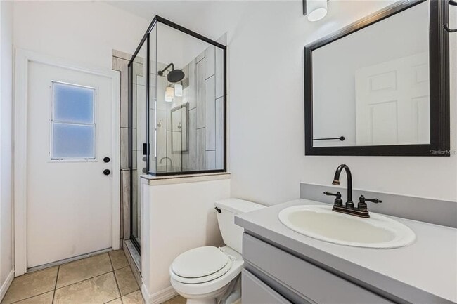 Building Photo - 520 Hollinghead Loop