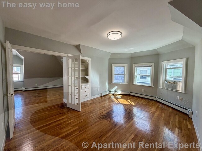 Building Photo - 8 Marbury Terrace