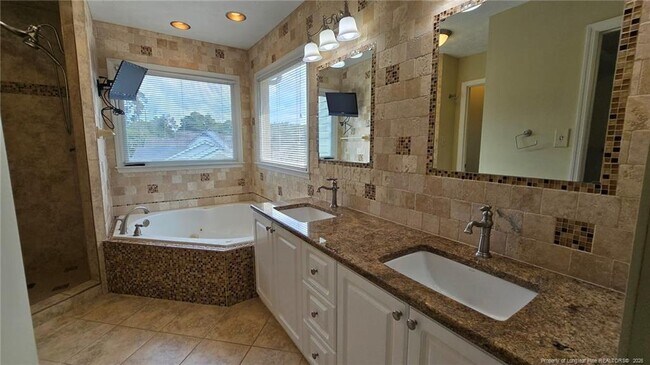 Building Photo - 4488 Penhurst Ct