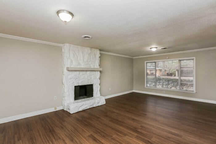 Building Photo - 227 Valley Vista Dr