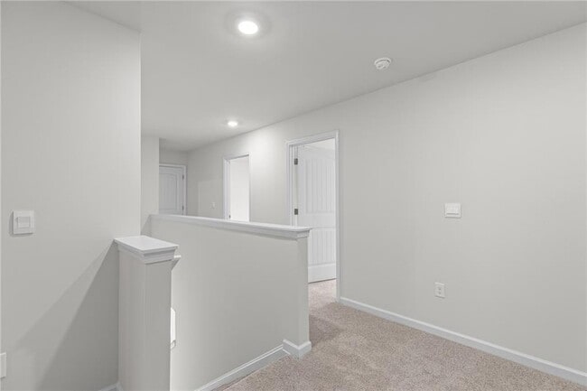 Building Photo - 5370 Swan Ln