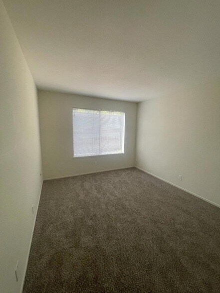 Building Photo - 3316 Brittan Ave
