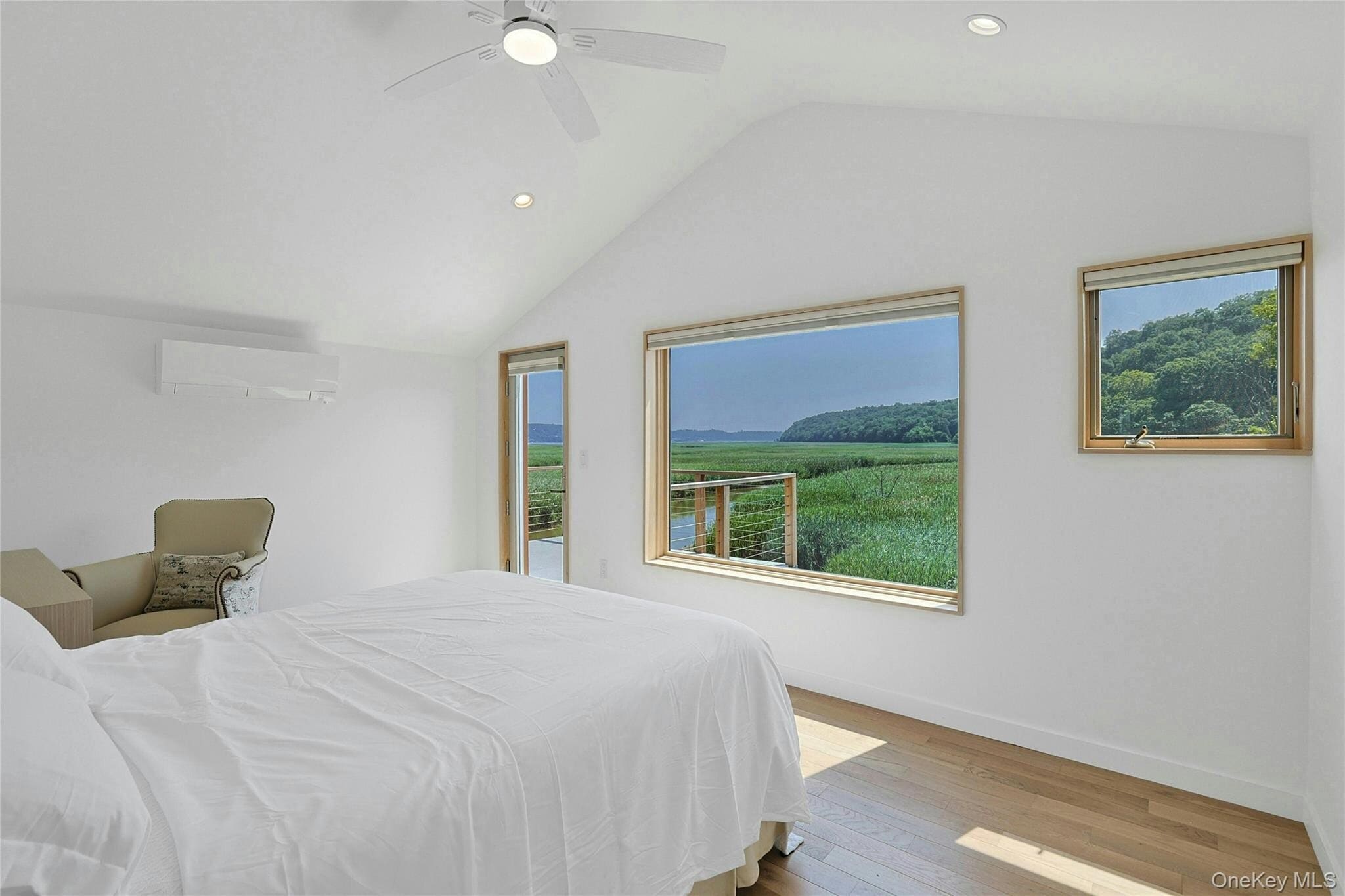 Building Photo - 93 Paradise Ave