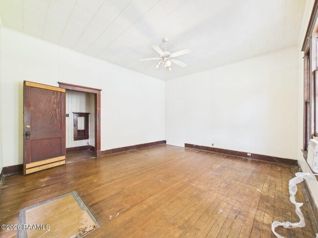 Building Photo - 223 General Gardner Ave