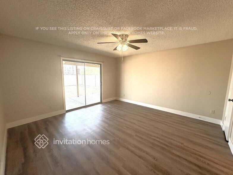Building Photo - 9503 W Las Palmaritas Dr