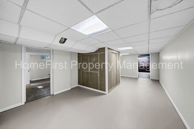 Building Photo - 118 Meadowlark Dr