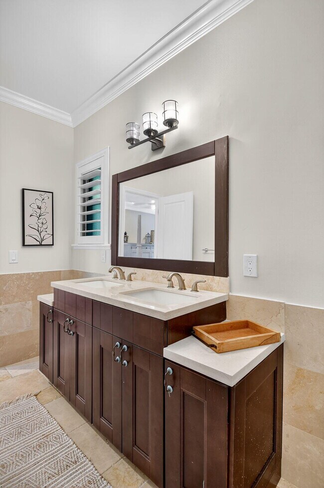 Building Photo - 13172 Doubletree Cir