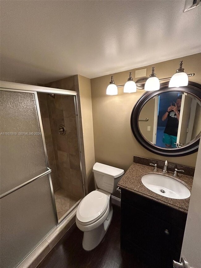 Building Photo - 3001 W Rolling Hills Cir