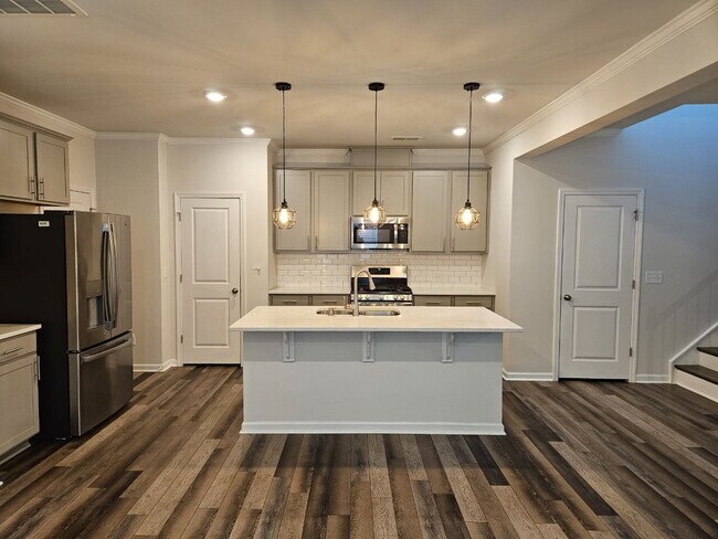 Building Photo - 6529 Mezzo Ln