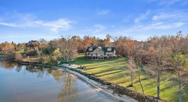 Building Photo - 222 Grouse Dr