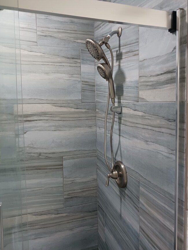 Building Photo - 7510 Legend Rock