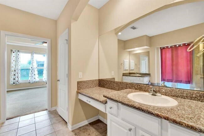 Building Photo - 25431 Hall Meadow Ln