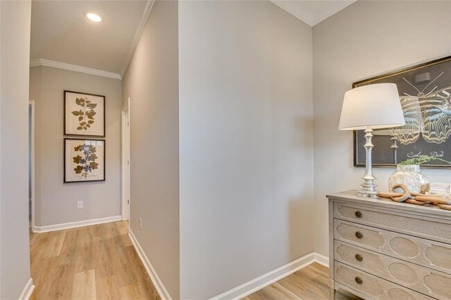 Building Photo - 105 Essence Dr