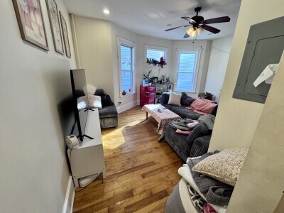 Building Photo - 124 Calumet St